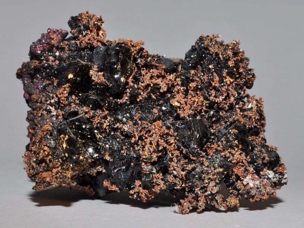 Tabbyite mineral