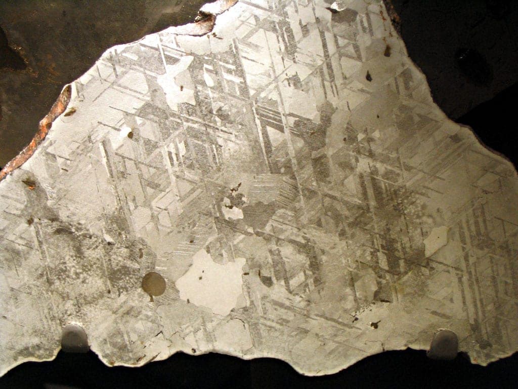 Taenite mineral