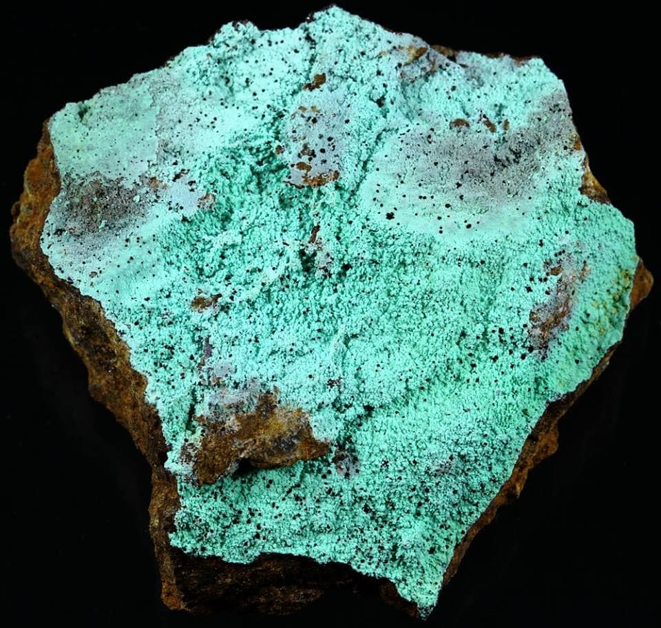 Takovite mineral