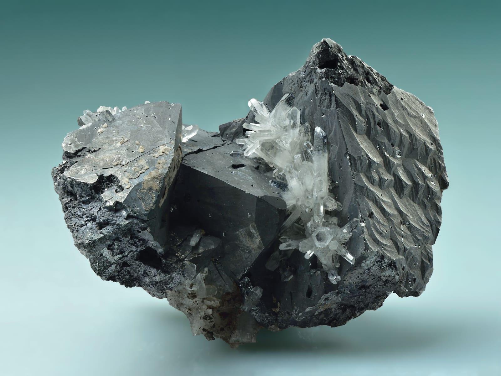 Tetrahedrite-(Fe) mineral — Tetrahedrite   Wikipedia