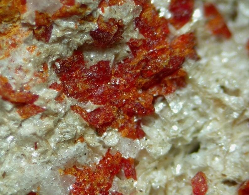 Tiragalloite mineral