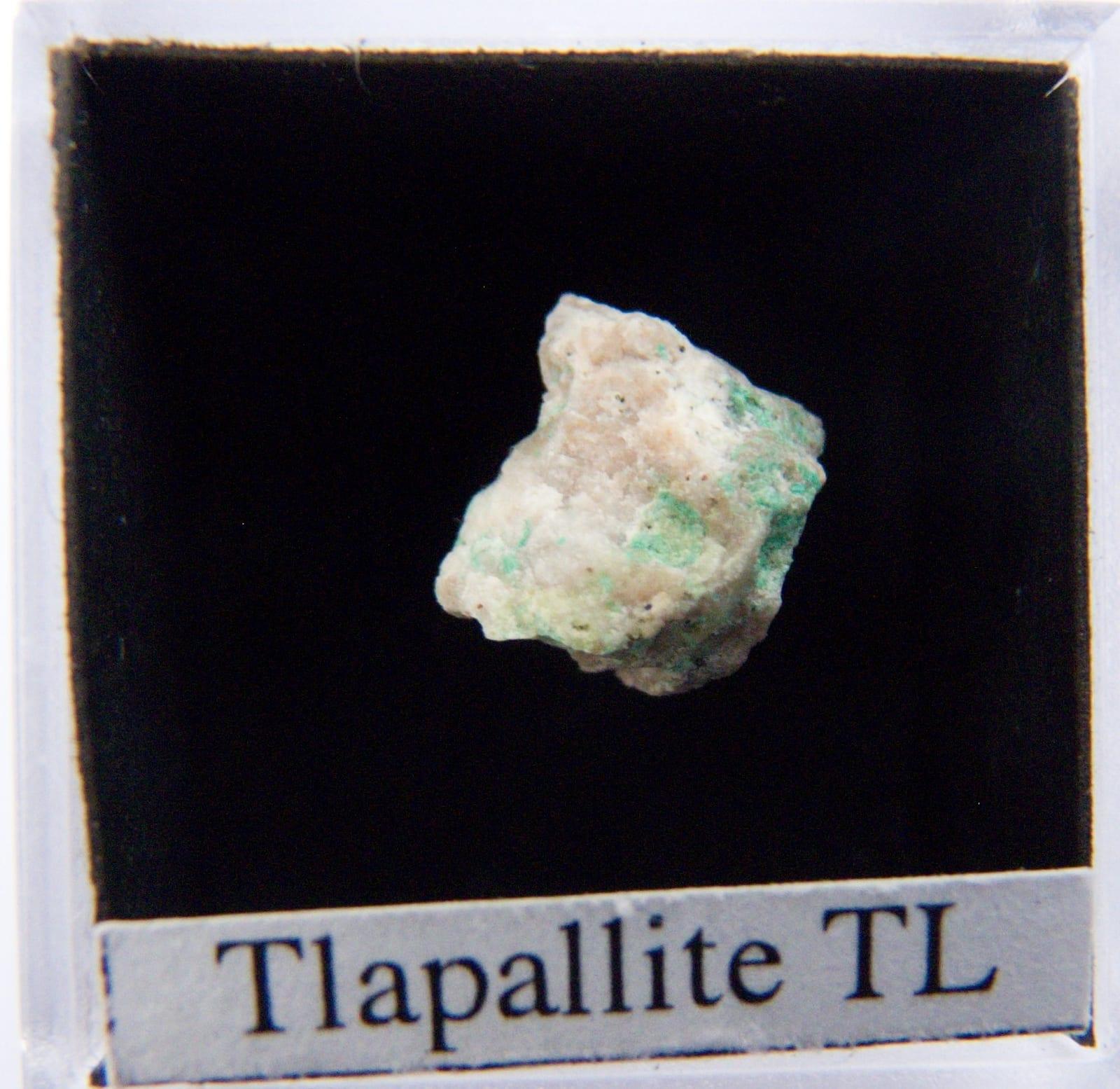 Tlapallite mineral