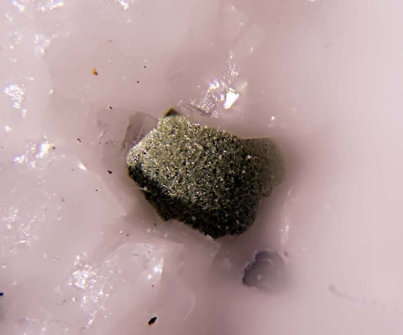Tungstibite mineral