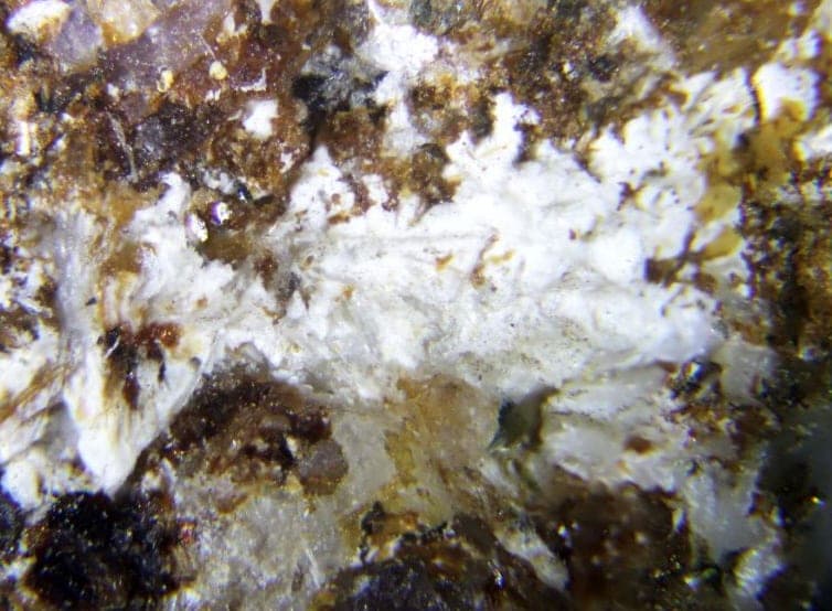 Tvedalite mineral
