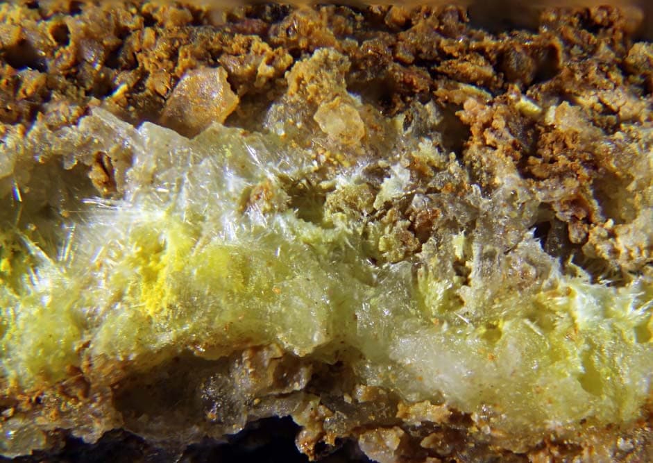 Vanmeersscheite mineral