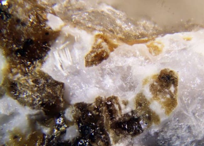 Vertumnite mineral