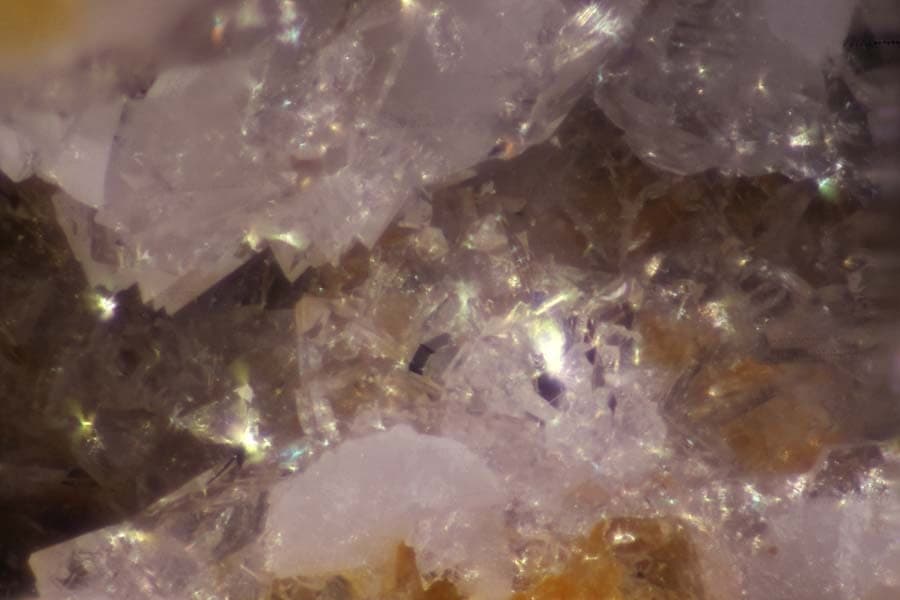 Willhendersonite mineral
