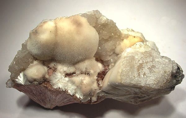Xonotlite mineral