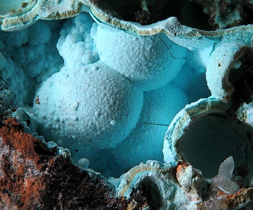 Zapatalite mineral