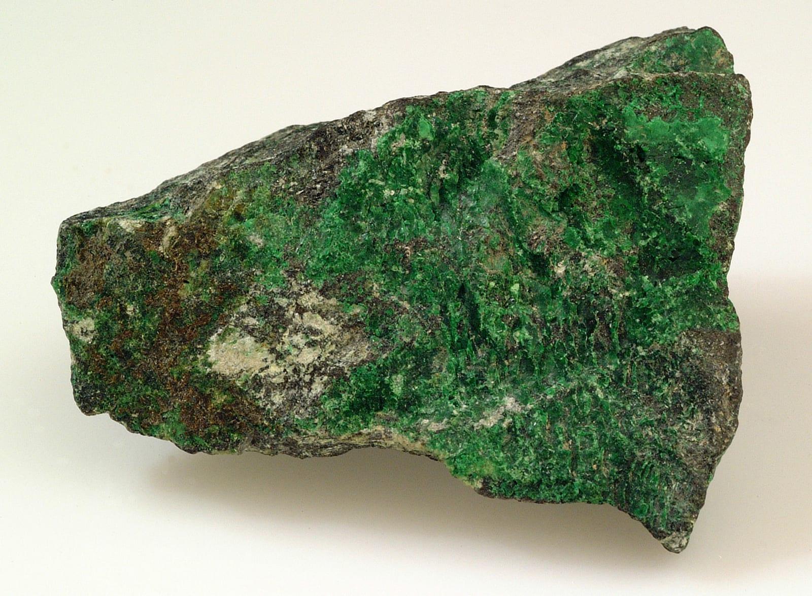 Zaratite mineral