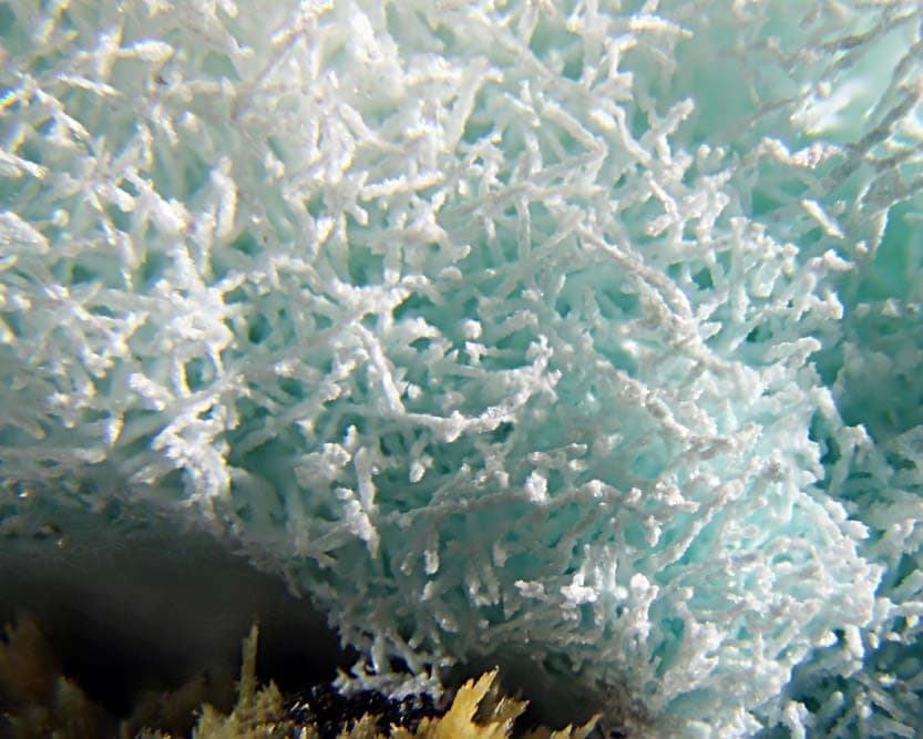 Zincaluminite mineral