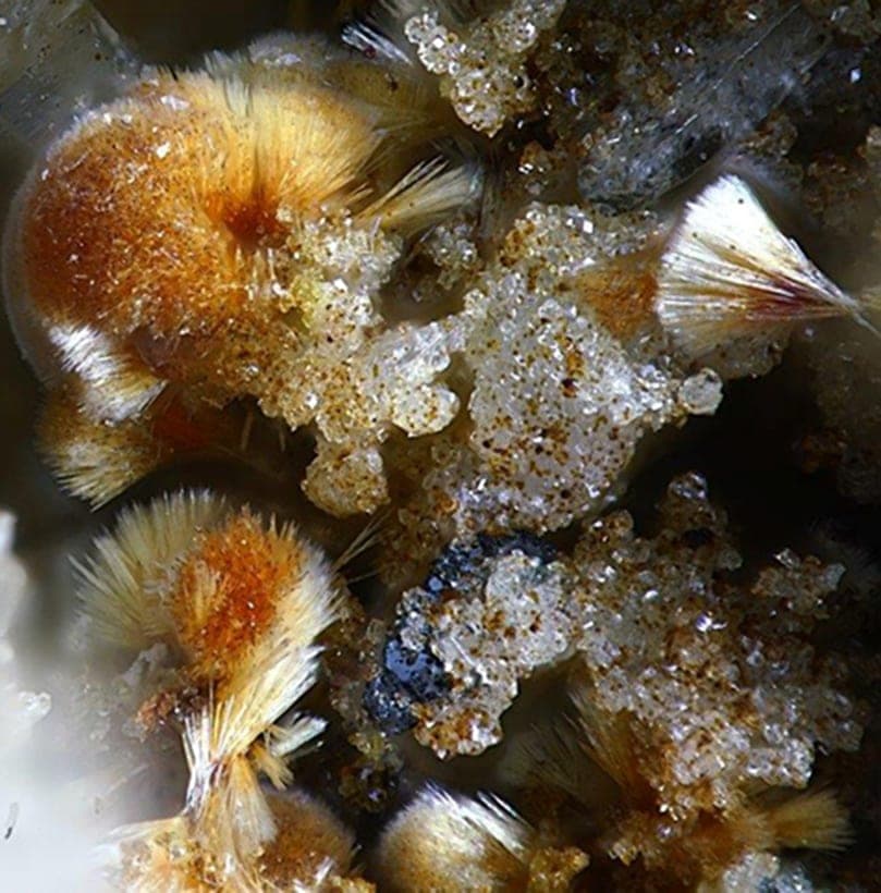 Zincoberaunite mineral
