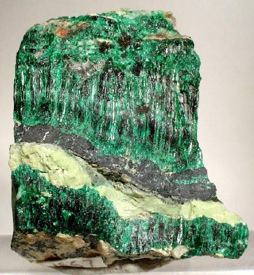 Antlerite mineral
