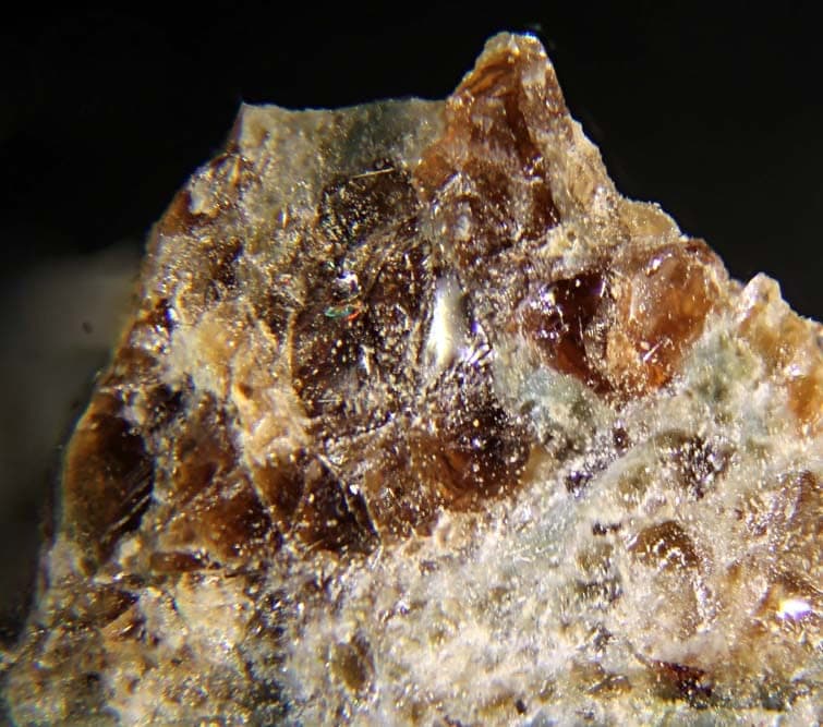 Kentbrooksite mineral