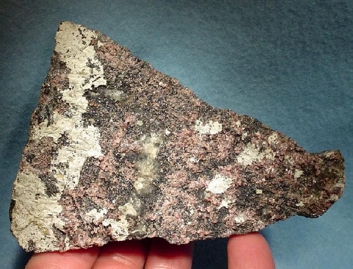 Långbanite mineral — Langbanite Rhodonite 207520