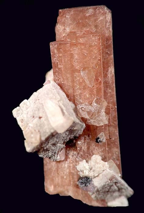 Nenadkevichite mineral