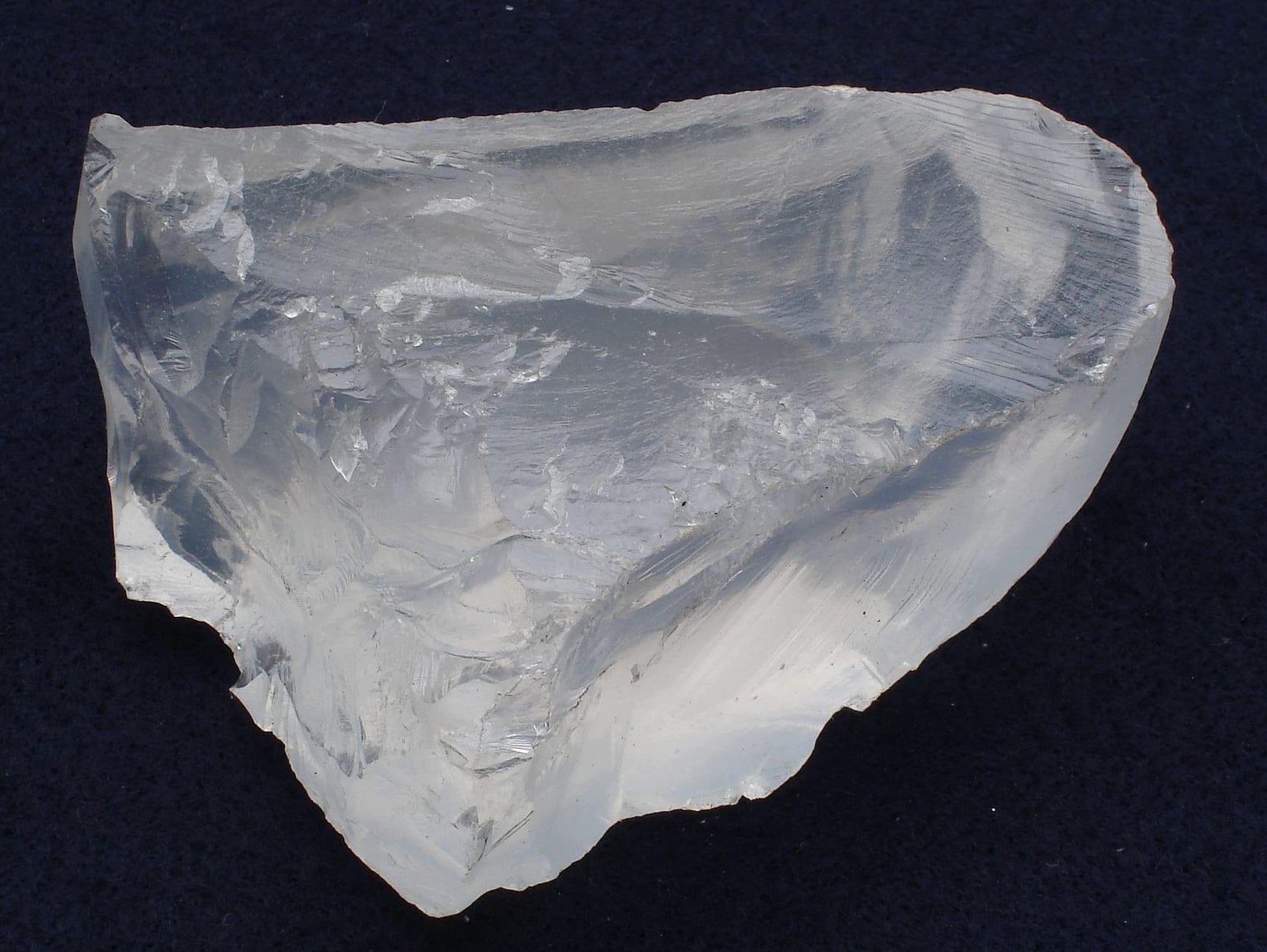 Petalite mineral