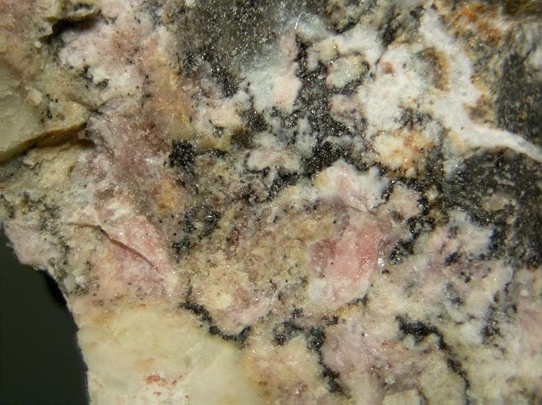 Reinhardbraunsite mineral