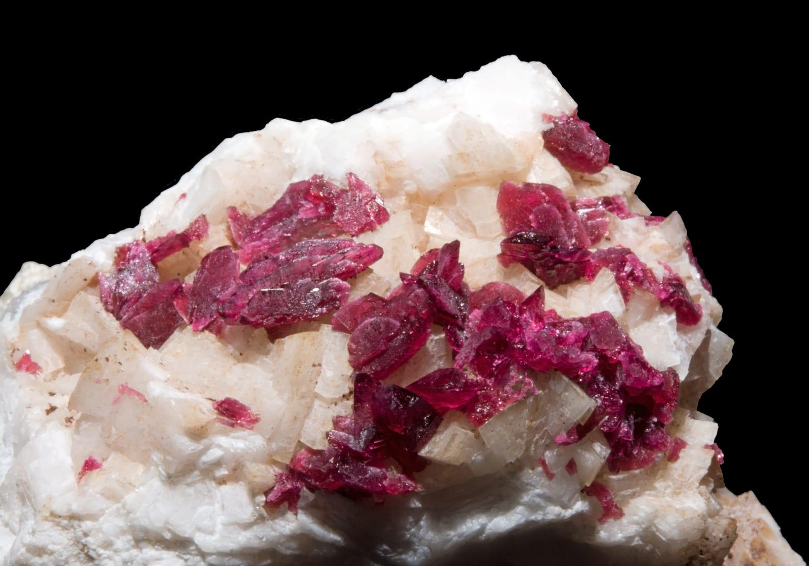 Roselite mineral