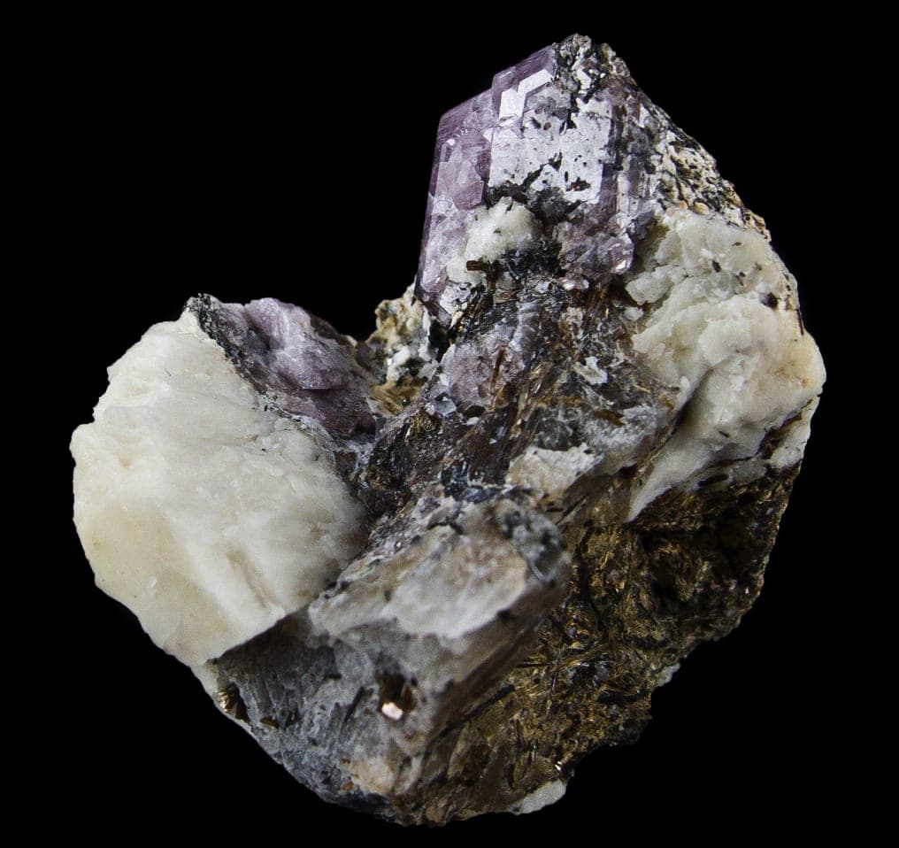 Wadeite mineral