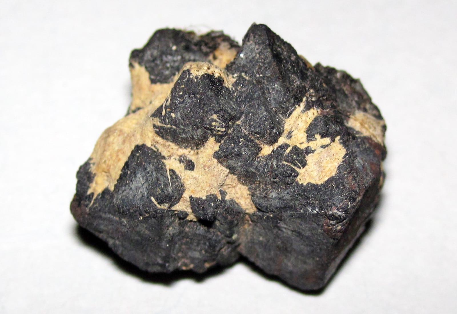 Lodestone (Magnet Cove Complex, mid Cretaceous, 96 102 Ma; Perovskite Hill, Magnet Cove, Arkansas, USA) 4 at Unnamed Location (Magnet Cove area), Hot Spring County, Arkansas