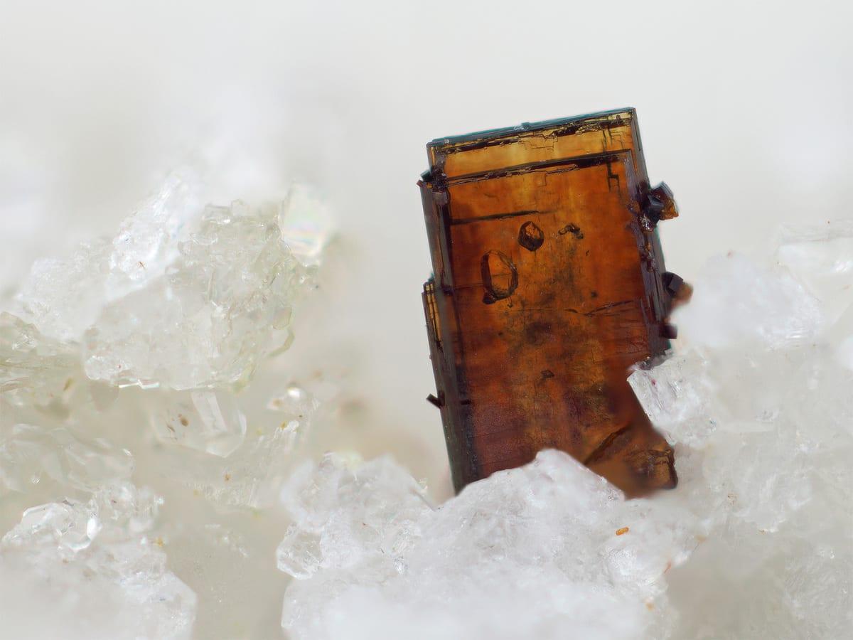 Aeschynite-(Nd) mineral