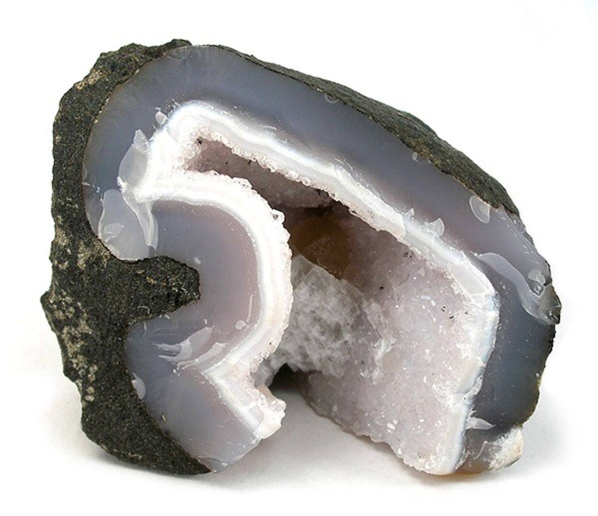 Blue-grey agate geode with drusy quartz interior, Jalgaon, India