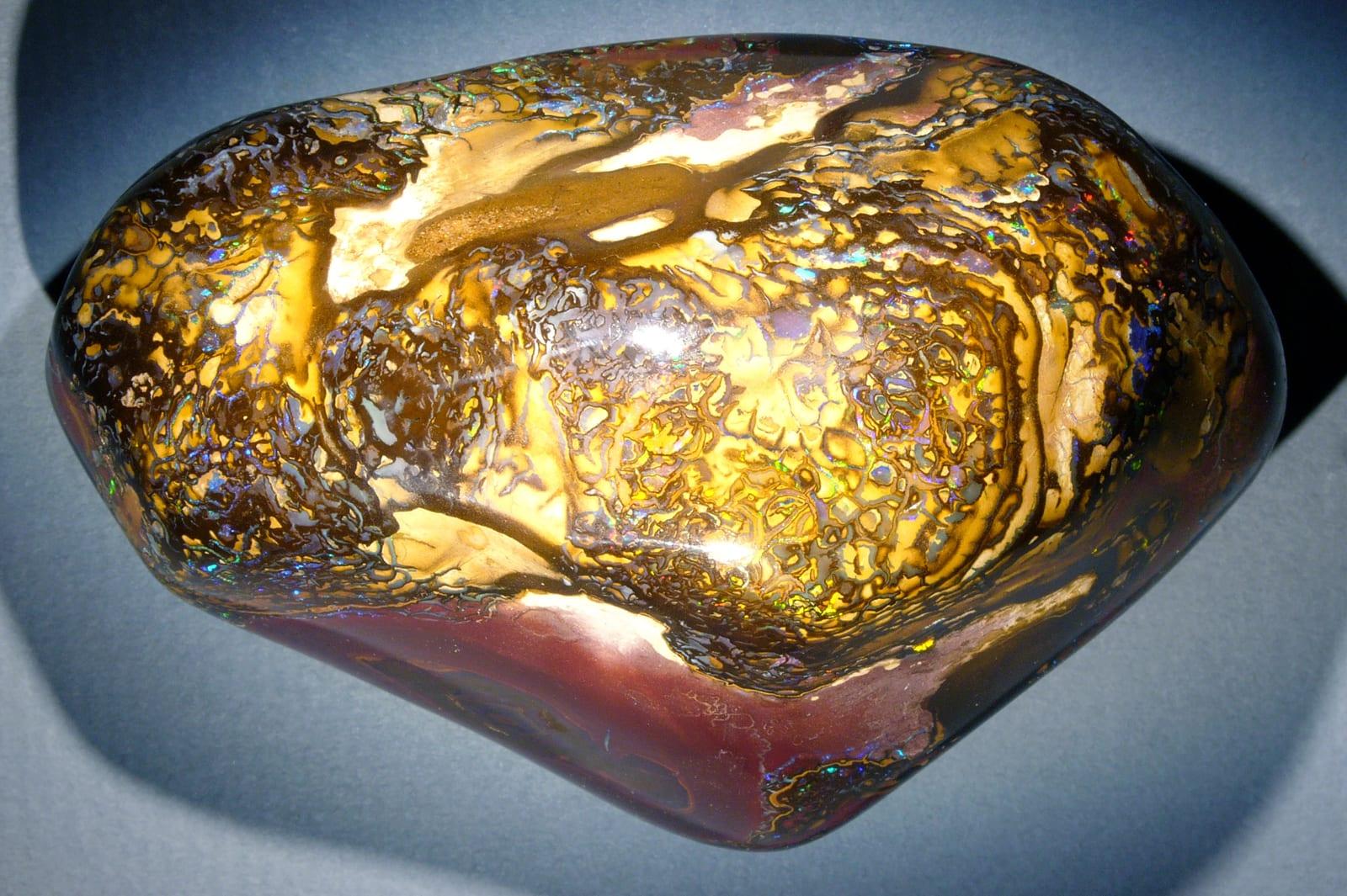 Boulder Opal gemstone