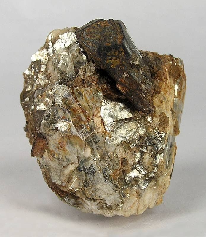 Columbite mineral