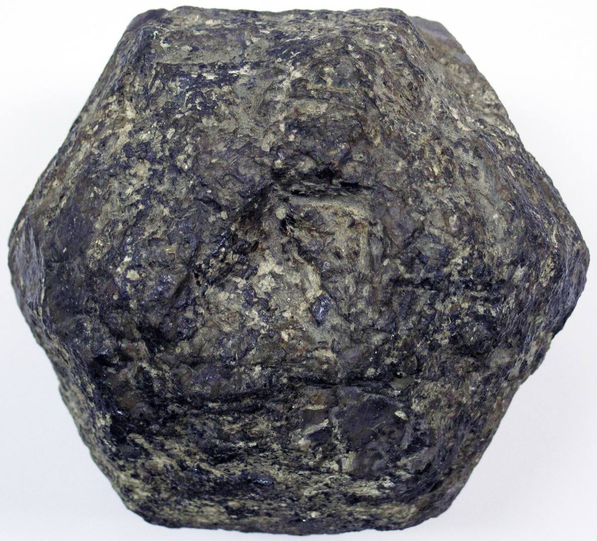 Blue-grey hexagonal barrel corundum crystal, Pennsylvania