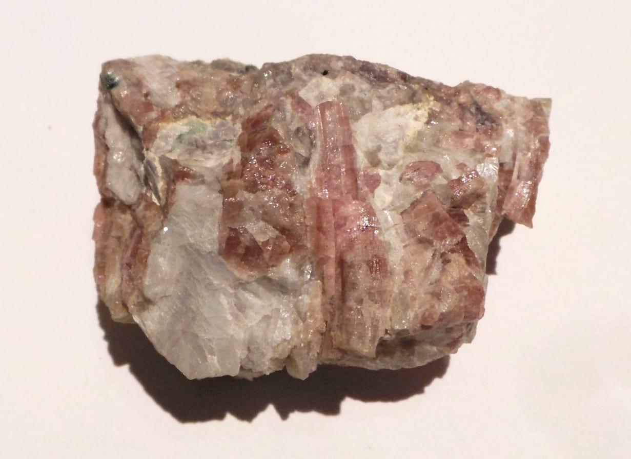 Darrellhenryite mineral