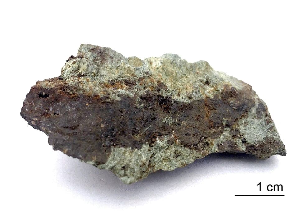 Ferriallanite-(Ce) mineral