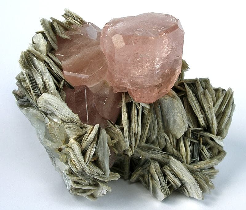 Fluorapatite mineral