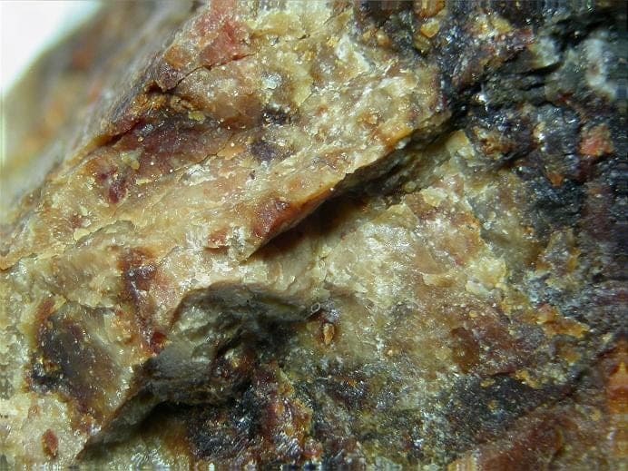 Hellandite-(Y) mineral