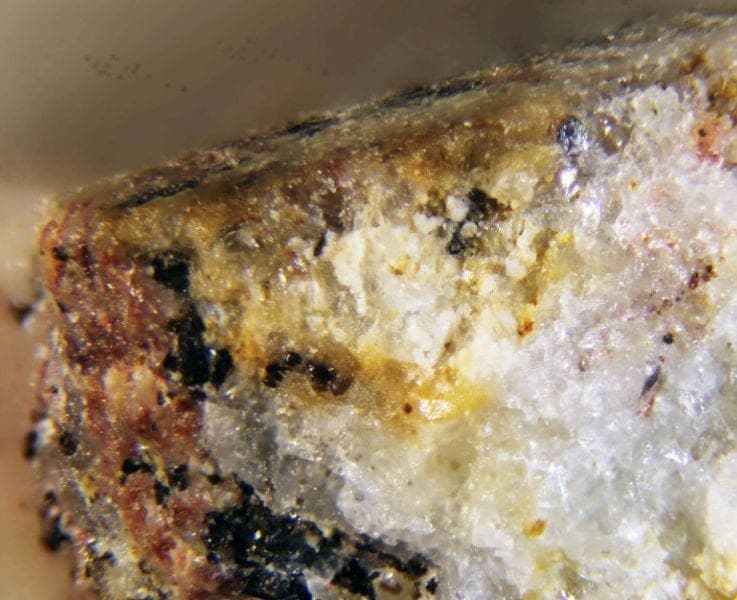 Huanghoite-(Ce) mineral
