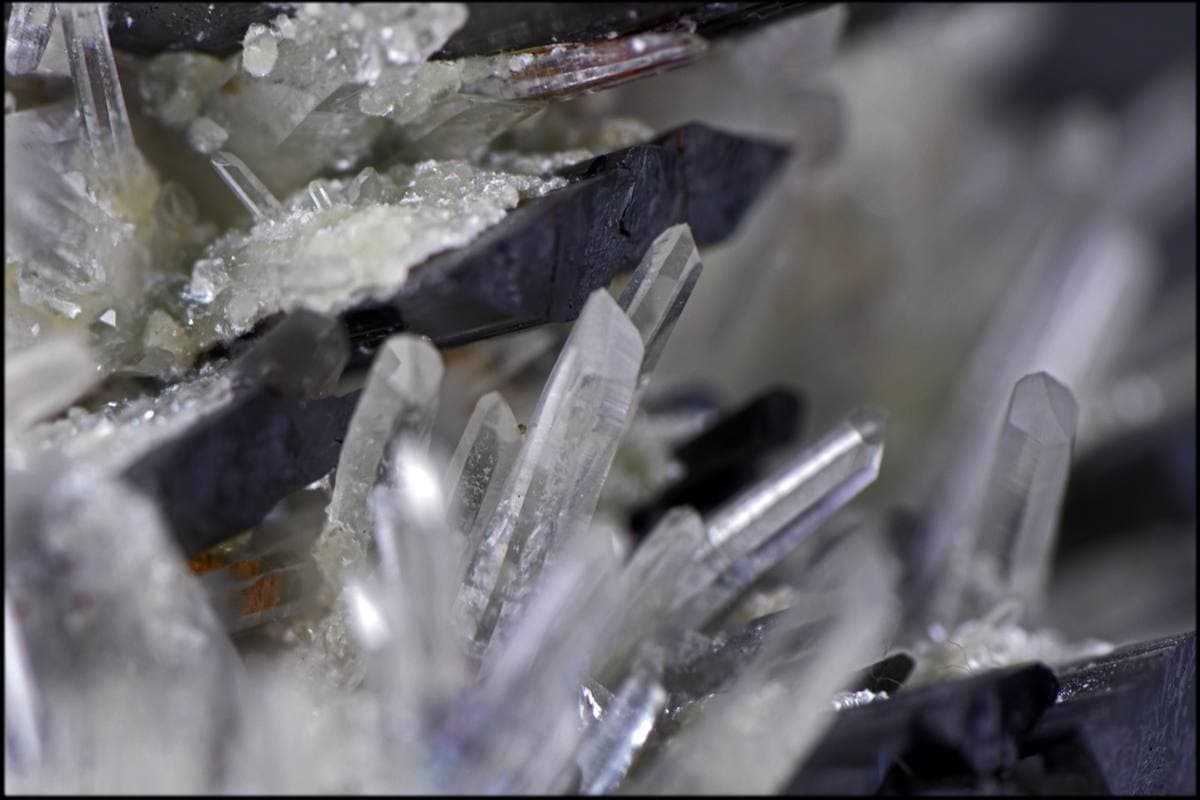 Huebnerite gemstone