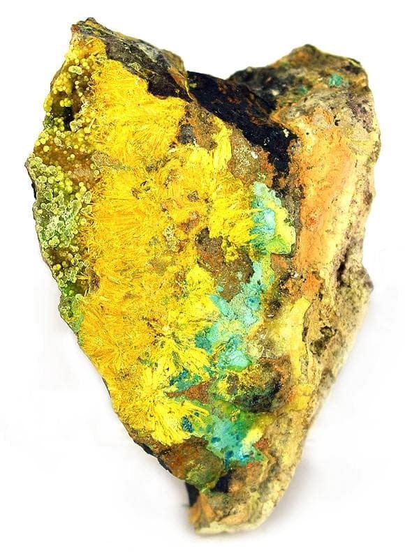 Kamotoite-(Y) mineral