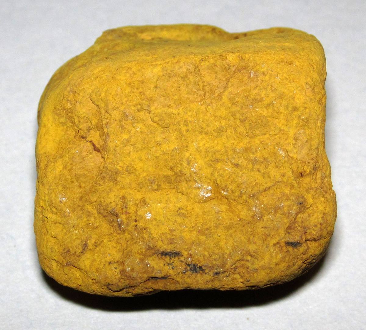 Bright yellow earthy limonite ochre