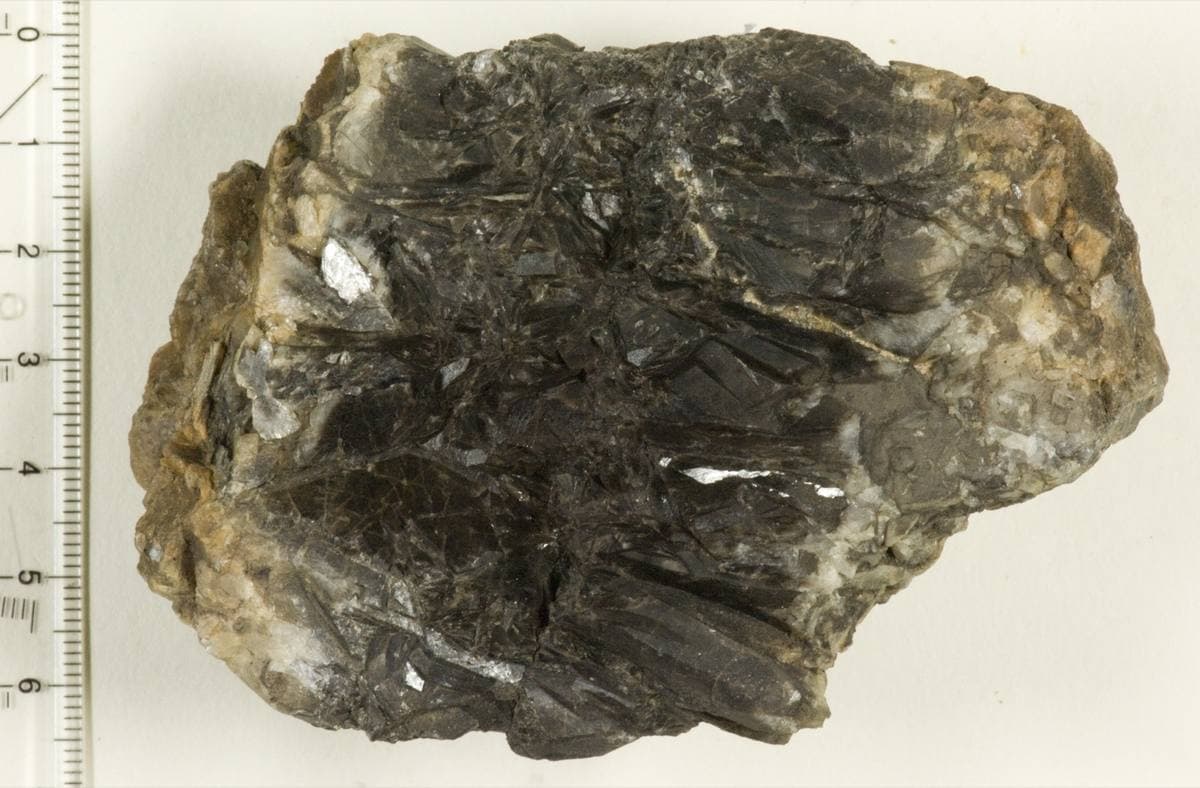 Magnesium Carbonate gemstone