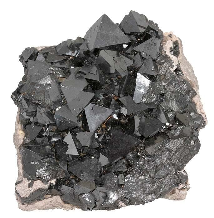Magnetite mineral