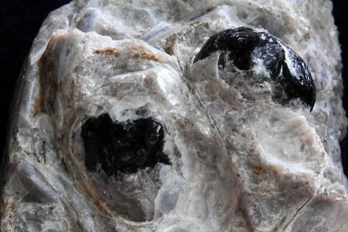 Obsidian Nodules gemstone
