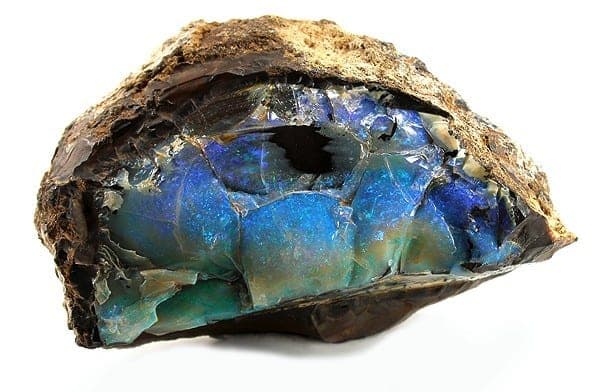 Opal mineral