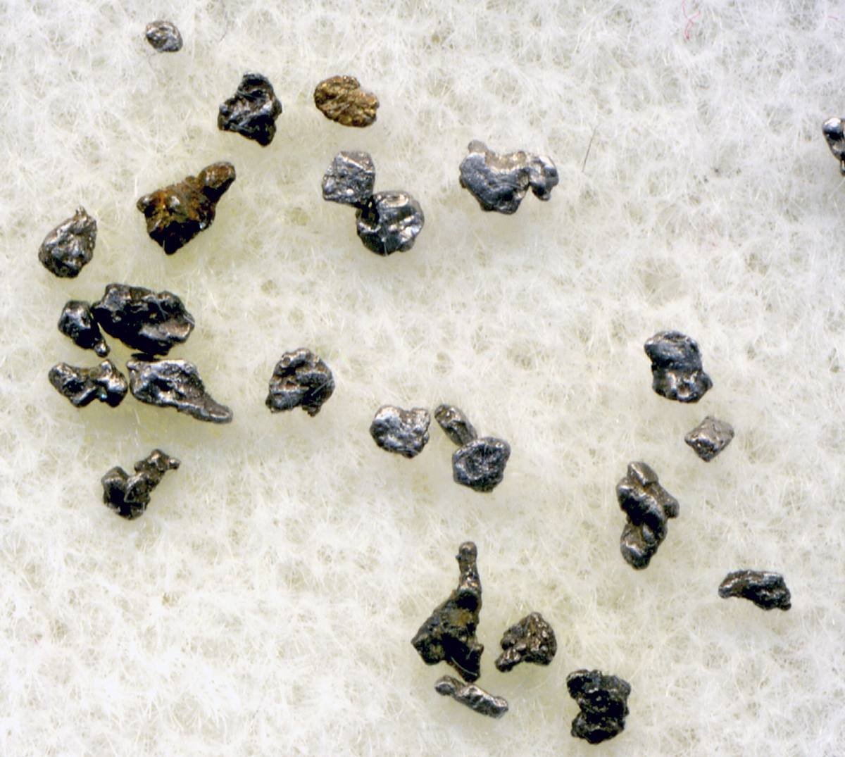 Platinum as placer grains