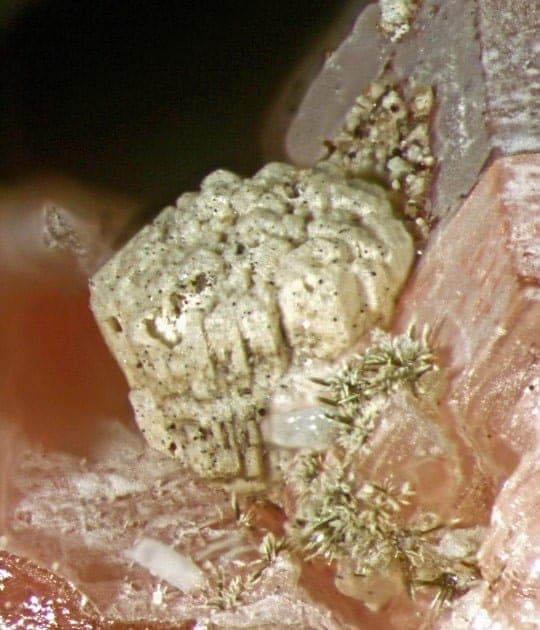 Rhabdophane-(Ce) mineral
