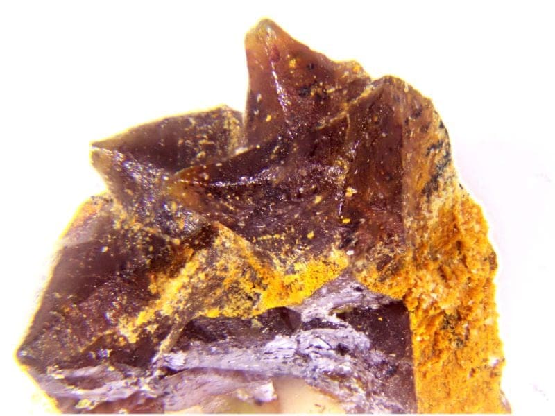 Röntgenite-(Ce) mineral