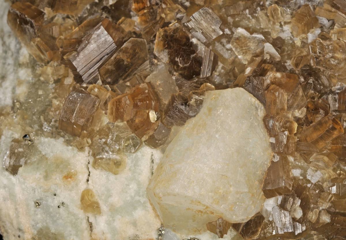 Wernerite gemstone