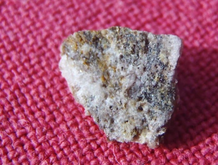 Zincohögbomite-2N6S mineral
