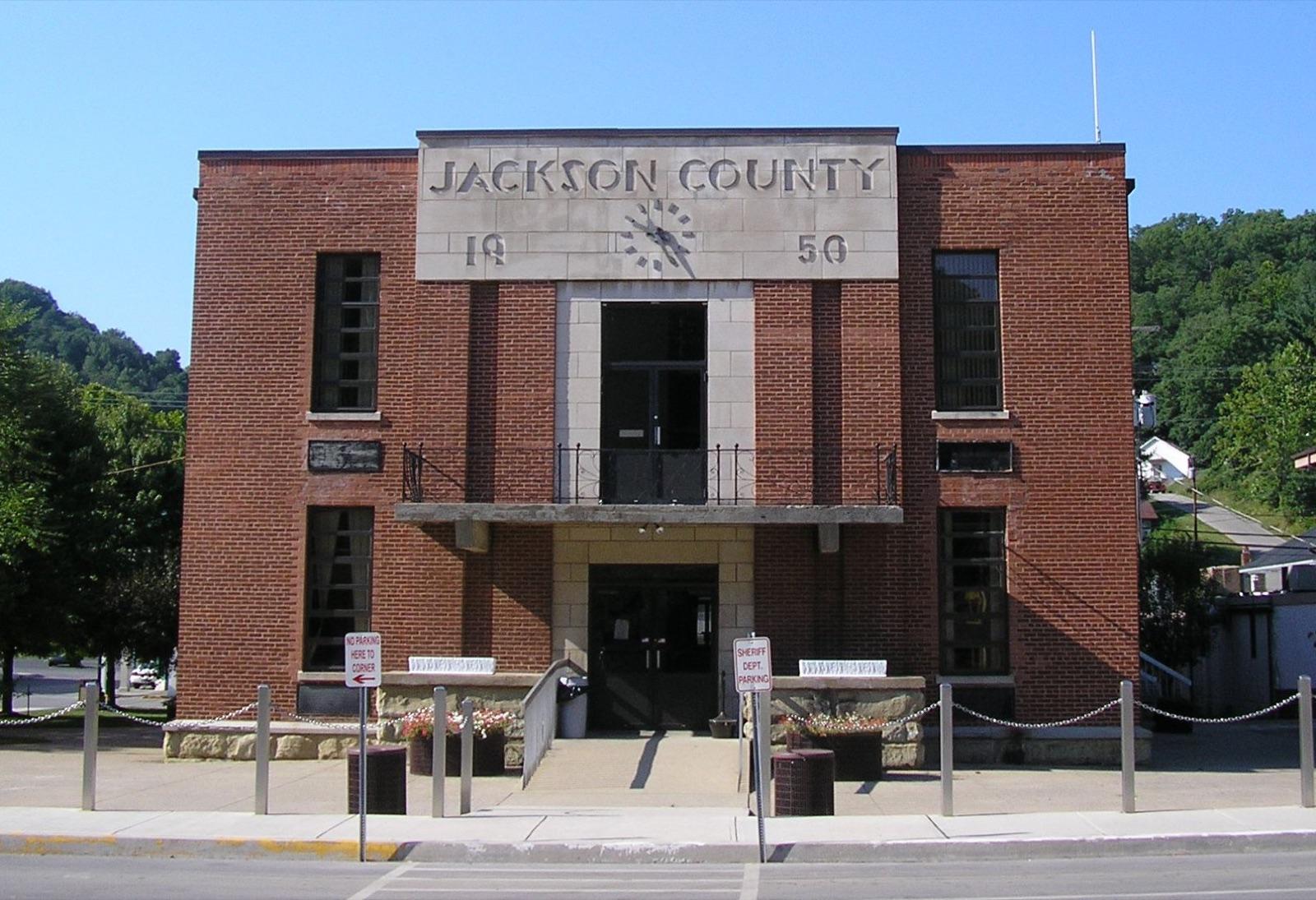The Jackson County courthouse in McKee, in the heart of the Kentucky Agate District
