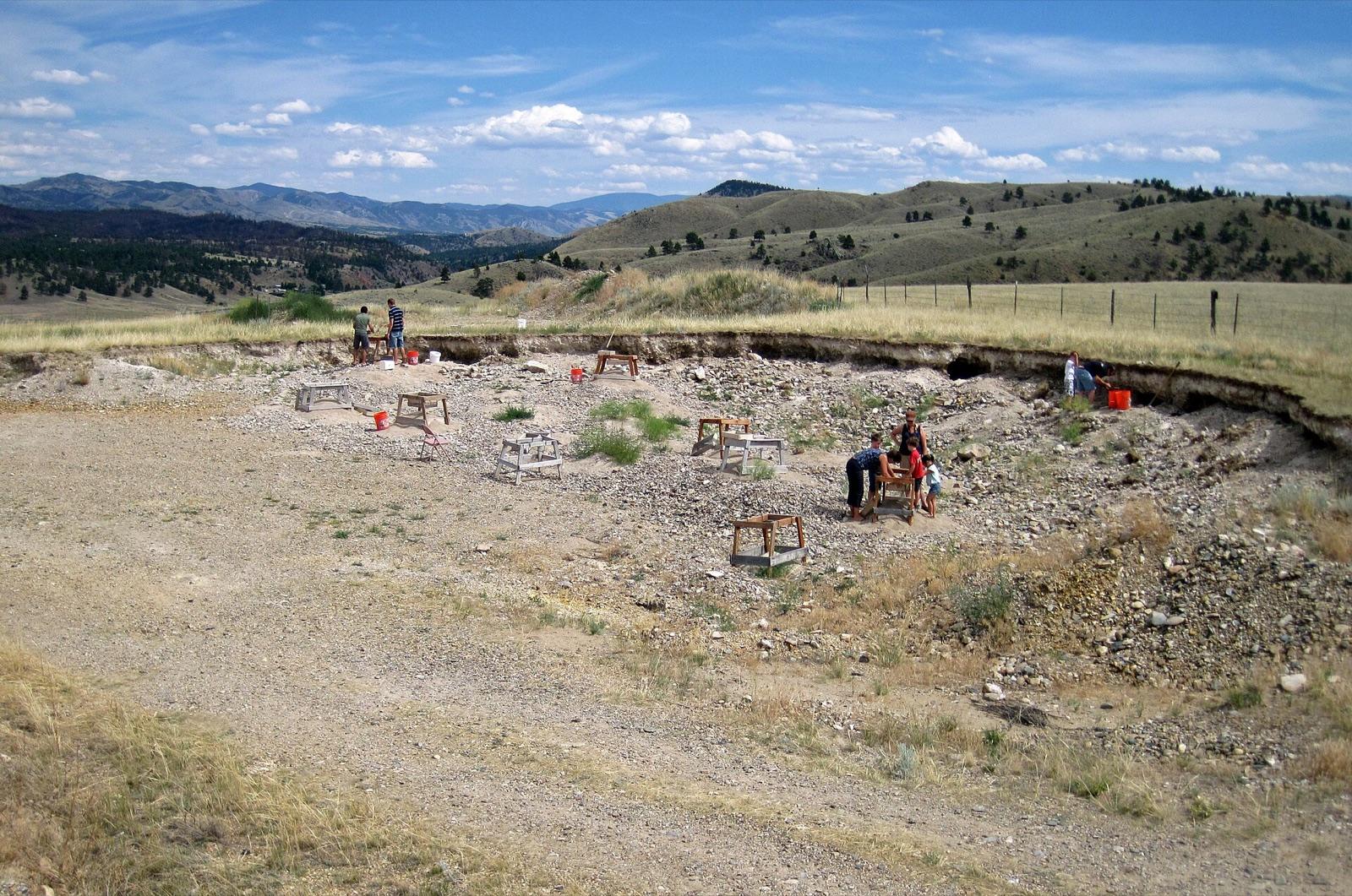 Collectors screening fluvial gravel for sapphires at a Montana sapphire mine, representative of the sapphire digging at Dry Cottonwood Creek, Deer Lodge County, Montana