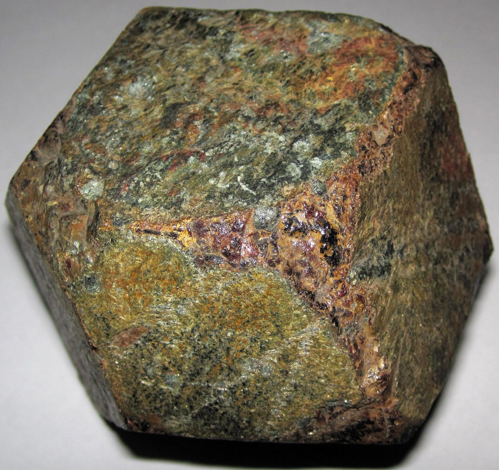 Dodecahedral almandine garnet crystal from western North Carolina, a representative specimen of the garnet found at Little Snowbird Mountains, Cherokee County, North Carolina